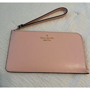 NWT Kate Spade Medium Wristlet in Pink
